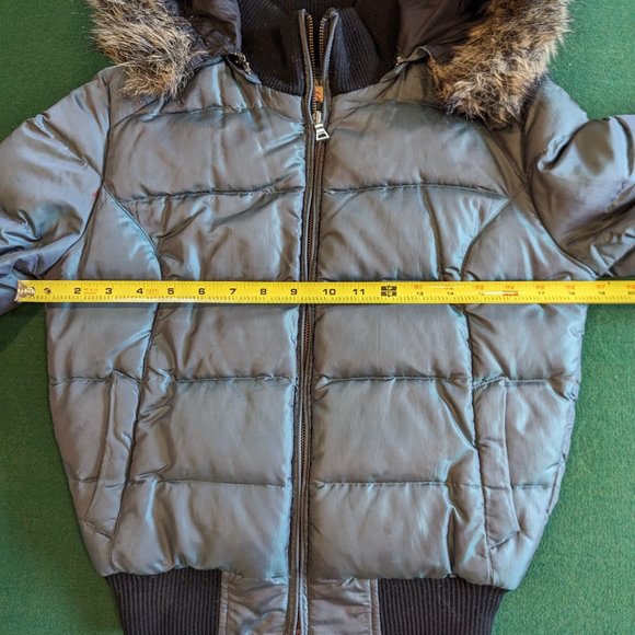 Guess Cropped Down Coat with Furry Hood XS - Picture 13 of 15